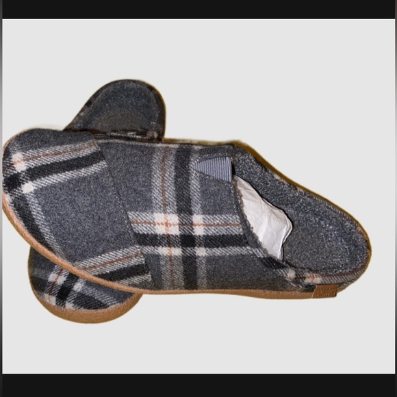 Tom’s Berkeley Slippers - Picture 2 of 7